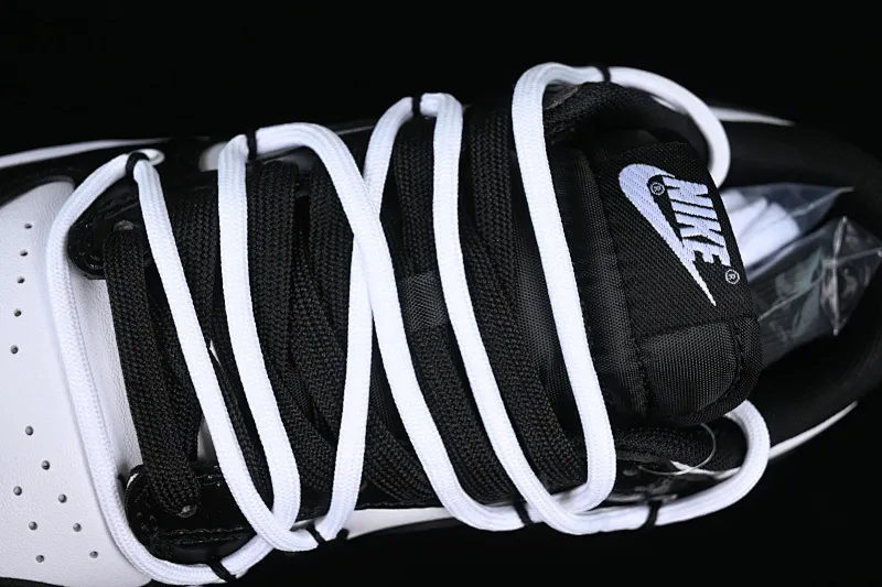 All Categories Nk SB Dunk Series Nk SB Dunk Low Low-top sneakers Nk Dunk Low Black and White Panda Customized version of deconstructed strap casual sneakers DD1391-100